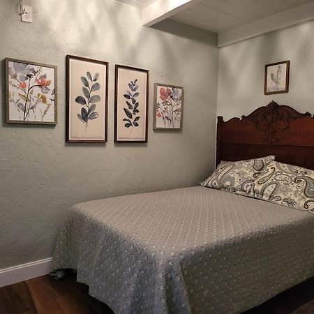 Smart Solution - Individual Private Bed-Pods In Gorgeous Shared Space - Women Only Dorm In Room 5 - Coed House - Full-Sized Mattresses In Individual Pods - With Built-In Private Storage - Gorgeous Shared Room - Affordable Luxury - Sparrow House Финикс Екстериор снимка